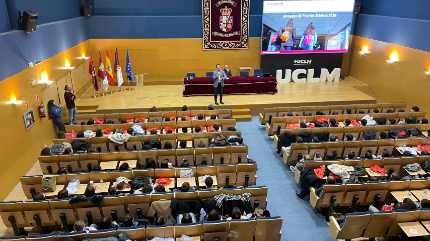 Visita de estudiantes preuniversitarios en el curso 2025/2026.