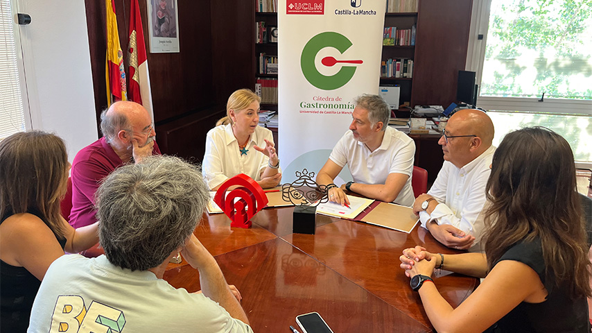 Convenio Cátedra gastronomía y Abycine