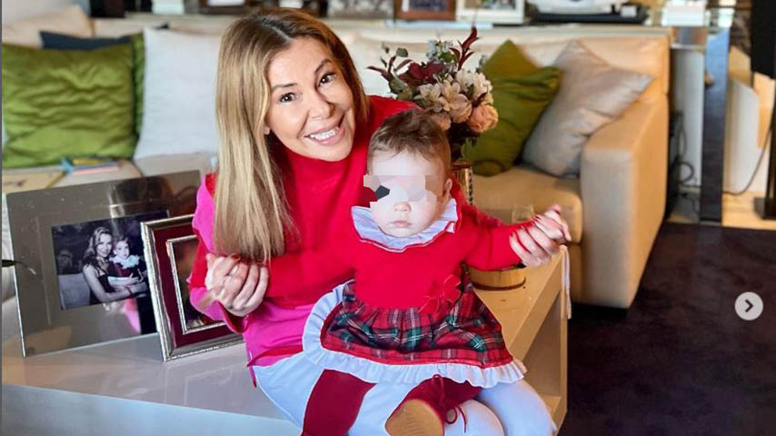 Ana Obregón con su hija extraída del perfil de Instagram de la actriz