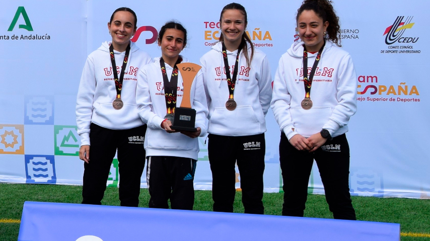 Medallas de plata para Celia Reoyos (1)  y Silvia Rey (2) y de bronce para cross femenino (3) en los CEU 2026.