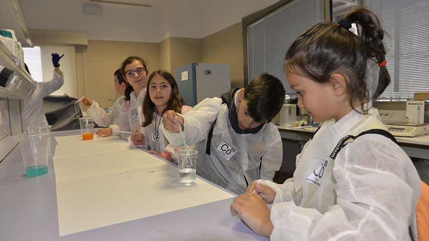 Jornada de puertas abiertas del IRICA a estudiantes de Educación Primaria.