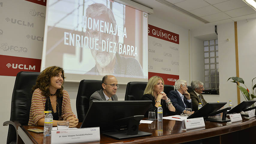 Homenaje de la Facultad de Ciencias y Tecnologías Químicas a Enrique Díez Barra.