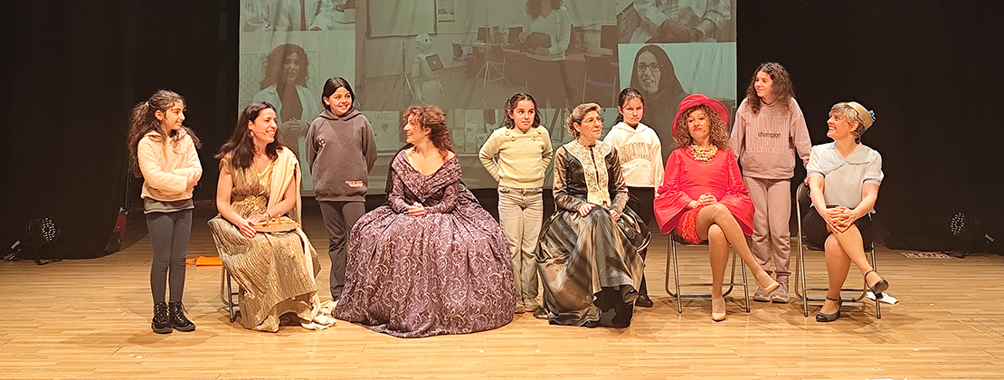 Representación de Científicas, presente, pasado y futuro